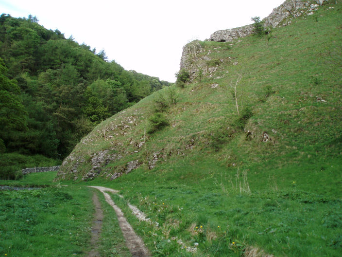 Approaching Coldeaton Bridge