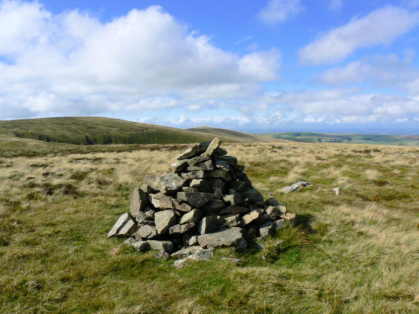 Little Lingy Hill